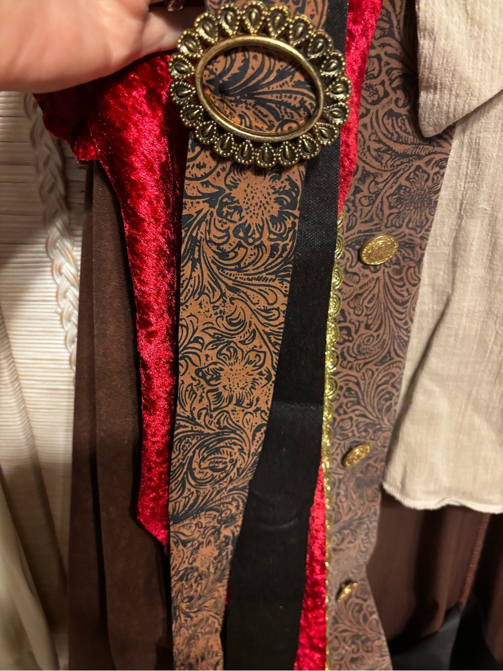 Pirate-Style Costume. Mens XL. Unisex Wmns 2X - Picture 7 of 10